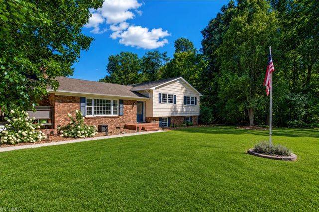 1251 Union Cross Road, Kernersville, NC 27284
