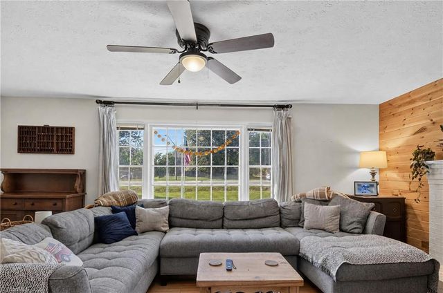 1251 Union Cross Road, Kernersville, NC 27284