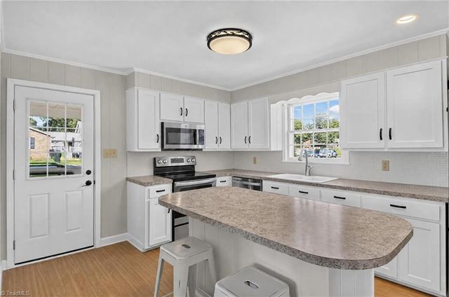 1251 Union Cross Road, Kernersville, NC 27284