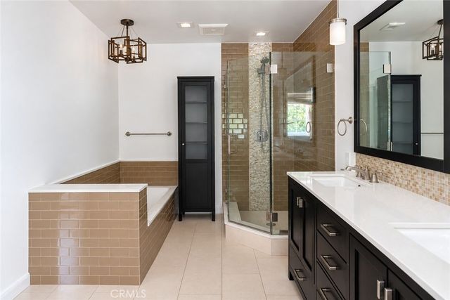 16633 Oak View Drive, Encino, CA 91436