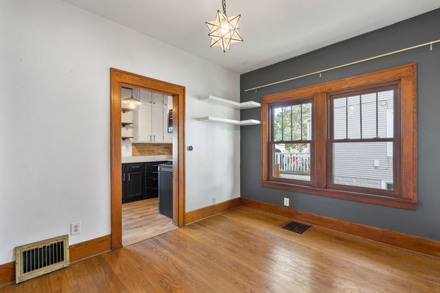 2607 Bridge Avenue, Davenport, IA 52803