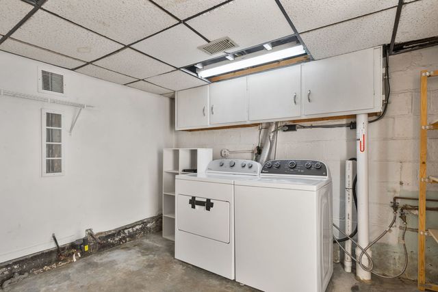 2607 Bridge Avenue, Davenport, IA 52803