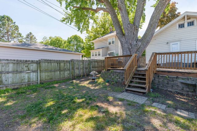 2607 Bridge Avenue, Davenport, IA 52803