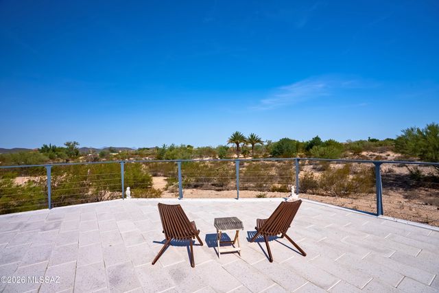 9725 N Linda Vista Place, Tucson, AZ 85742