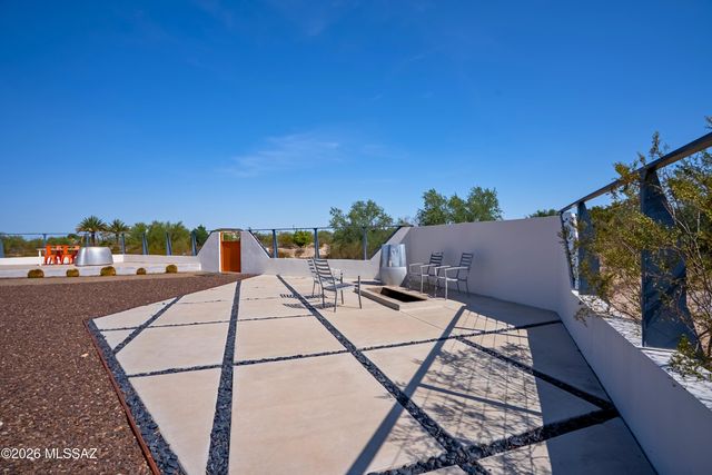 9725 N Linda Vista Place, Tucson, AZ 85742