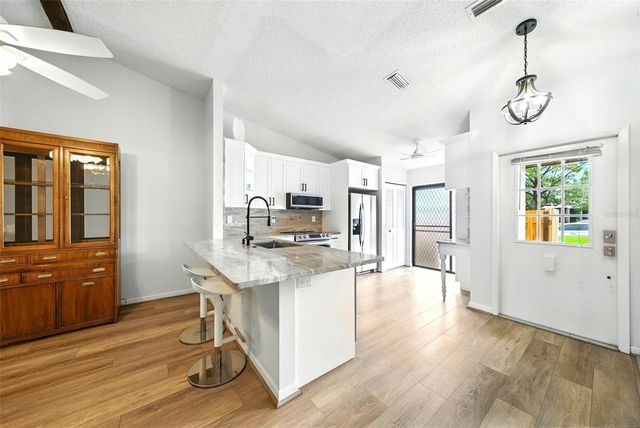 1725 PINE RIDGE WAY E 518E, Palm Harbor, FL 34684