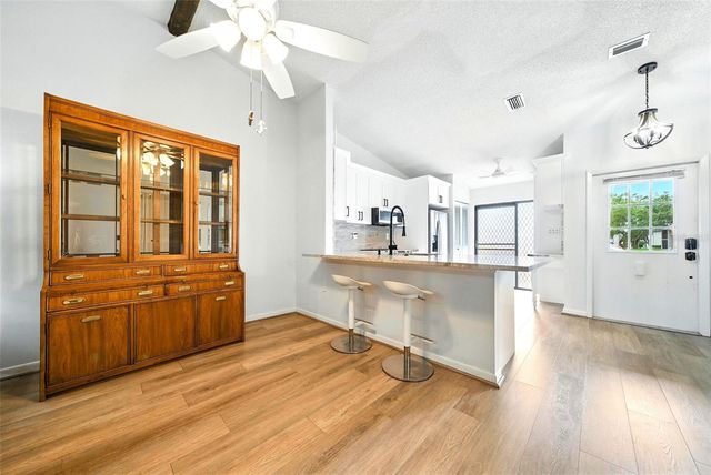 1725 PINE RIDGE WAY E 518E, Palm Harbor, FL 34684