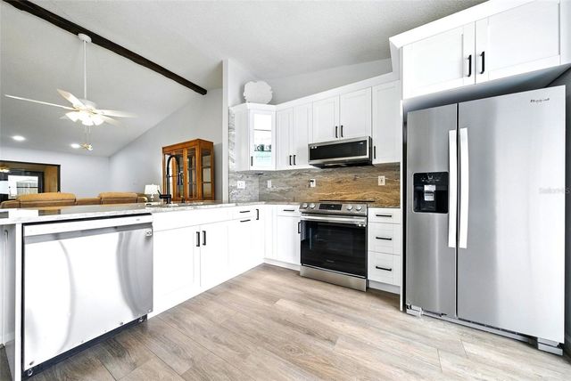 1725 PINE RIDGE WAY E 518E, Palm Harbor, FL 34684