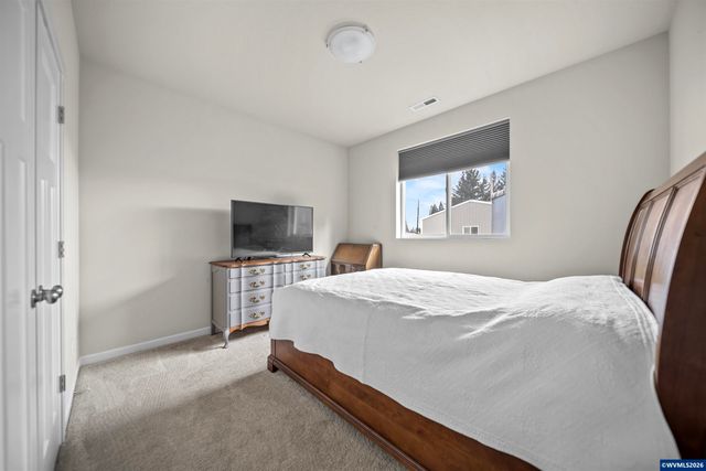 900 Marie St, Mt Angel, OR 97362