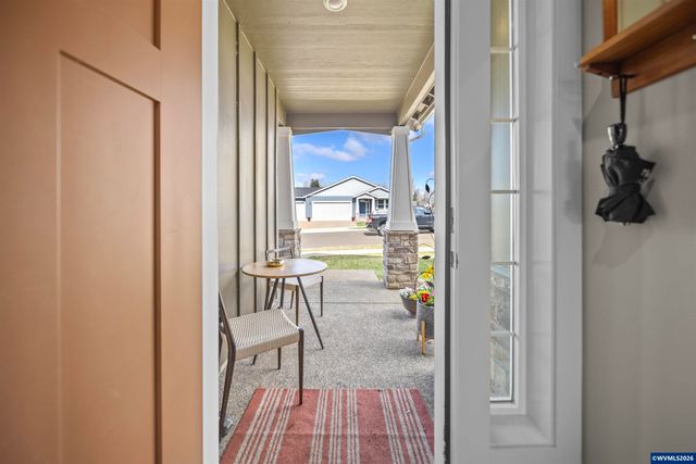 900 Marie St, Mt Angel, OR 97362