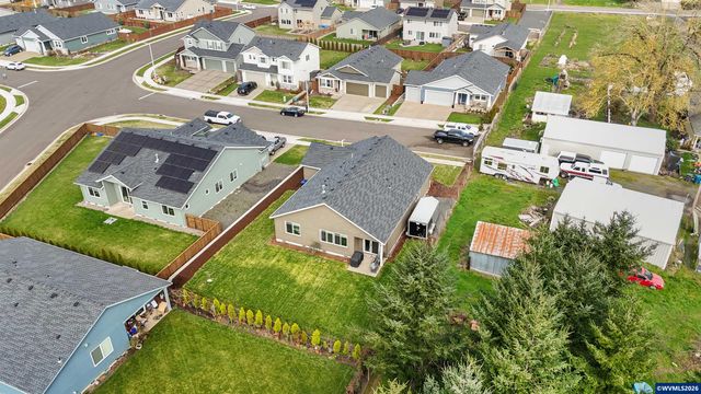 900 Marie St, Mt Angel, OR 97362