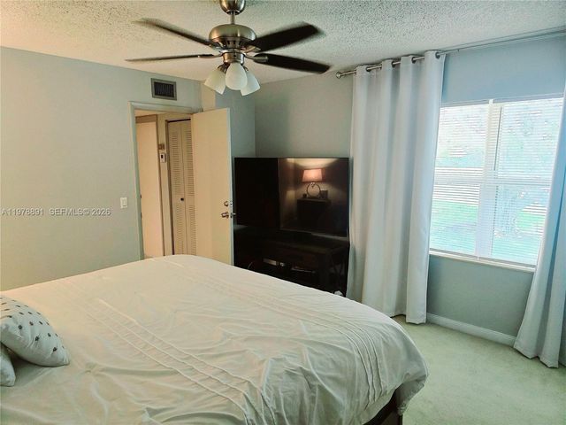 1931 Hartford Ct 21C, West Palm Beach, FL 33409