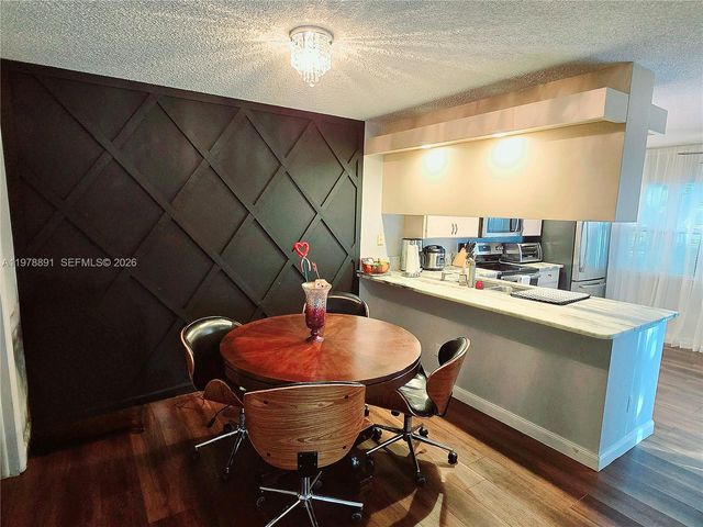 1931 Hartford Ct 21C, West Palm Beach, FL 33409