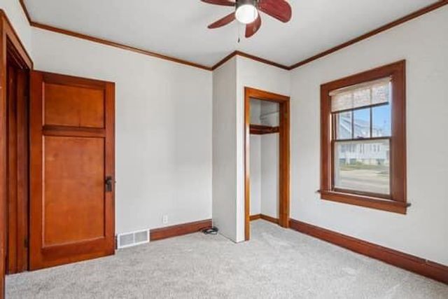 7631 W Center STREET, Milwaukee, WI 53222