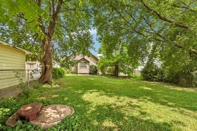 7631 W Center STREET, Milwaukee, WI 53222