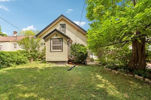 7631 W Center STREET, Milwaukee, WI 53222