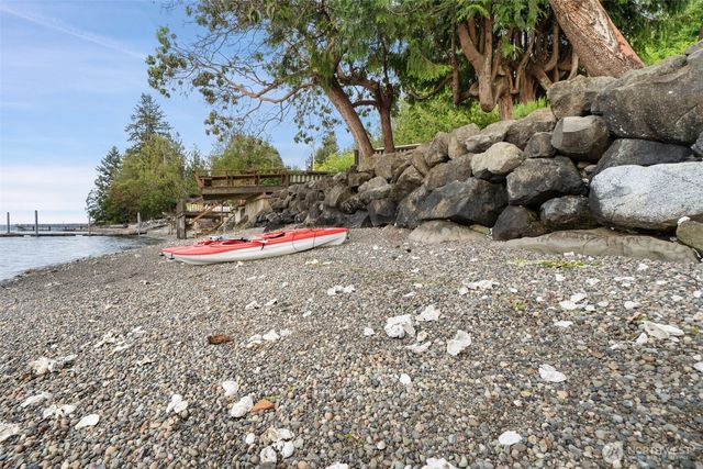 13320 E State Route 106, Belfair, WA 98528