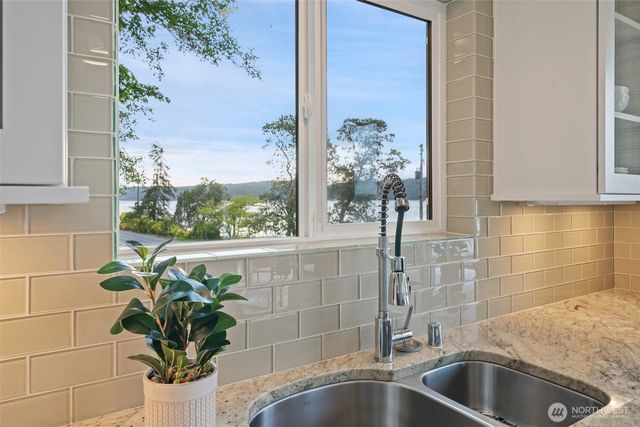 13320 E State Route 106, Belfair, WA 98528