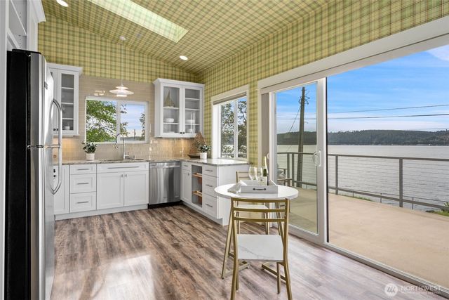 13320 E State Route 106, Belfair, WA 98528