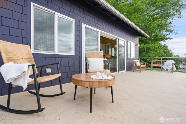 13320 E State Route 106, Belfair, WA 98528