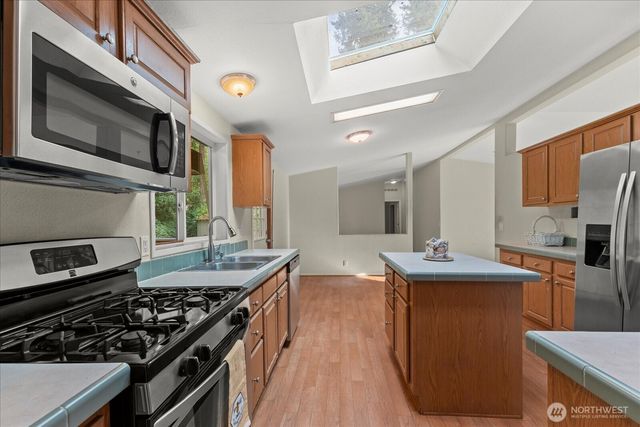 11652 State Route 525, Clinton, WA 98236