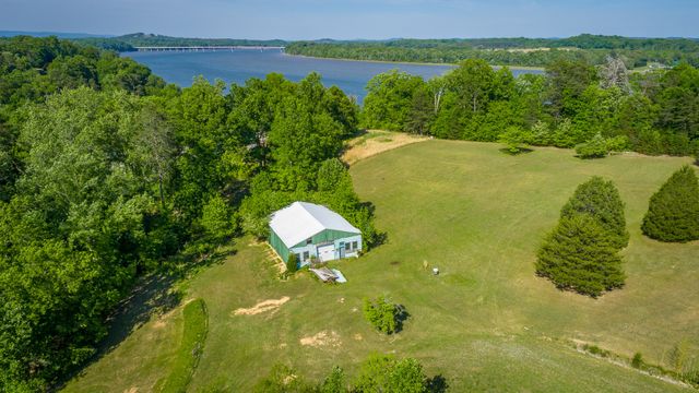 16624 N Star Cir, Bakewell, TN 37373