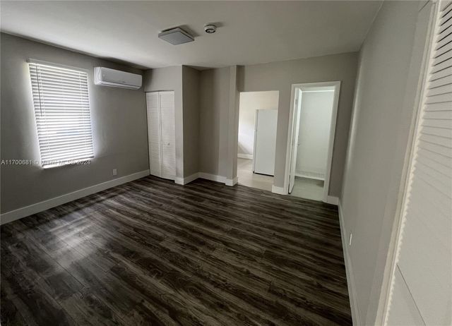 1741 Dewey St, Hollywood, FL 33020