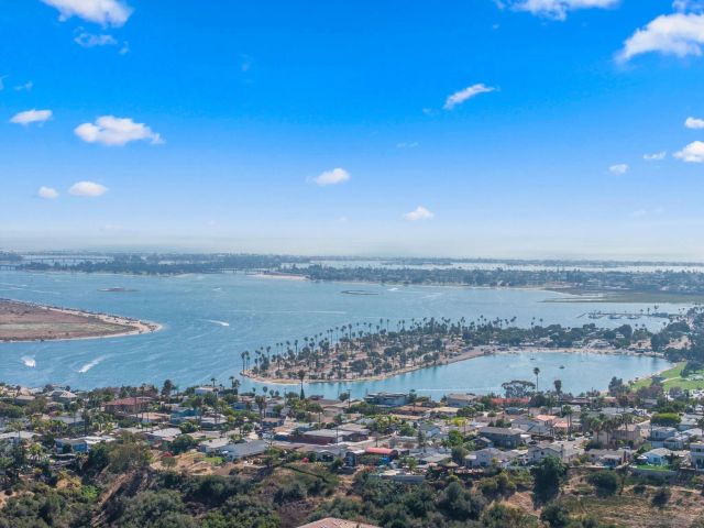 4810 Canyon View, San Diego, CA 92117