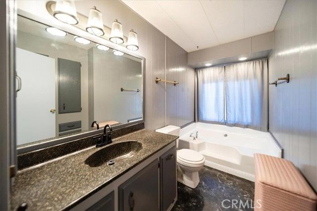 5001 W Florida 453, Hemet, CA 92545