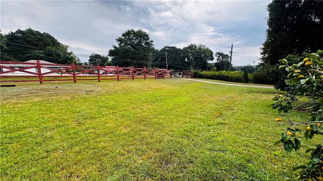 6075 Lights Ferry Road, Flowery Branch, GA 30542