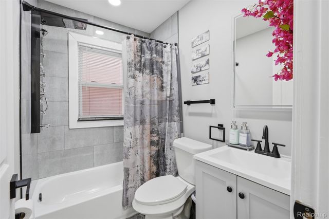 9586 Beaverland, Detroit, MI 48239