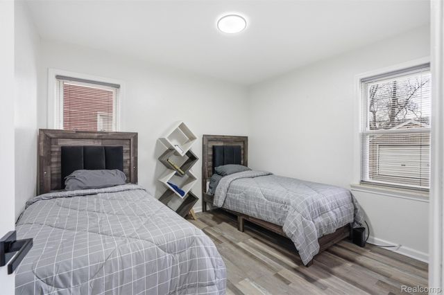 9586 Beaverland, Detroit, MI 48239