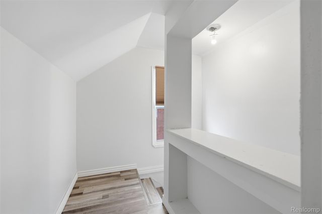 9586 Beaverland, Detroit, MI 48239