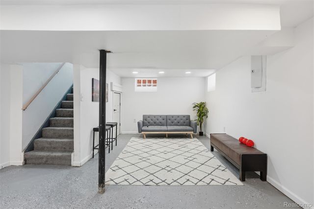 9586 Beaverland, Detroit, MI 48239