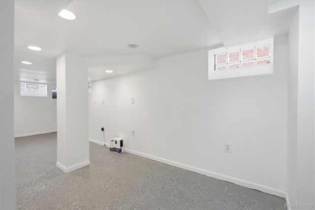 9586 Beaverland, Detroit, MI 48239