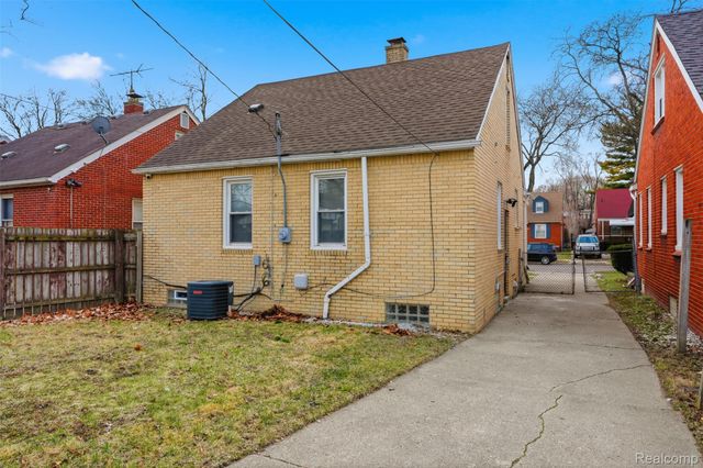 9586 Beaverland, Detroit, MI 48239