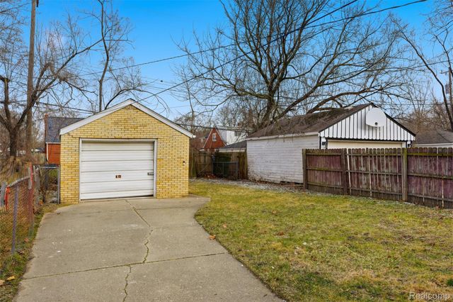 9586 Beaverland, Detroit, MI 48239