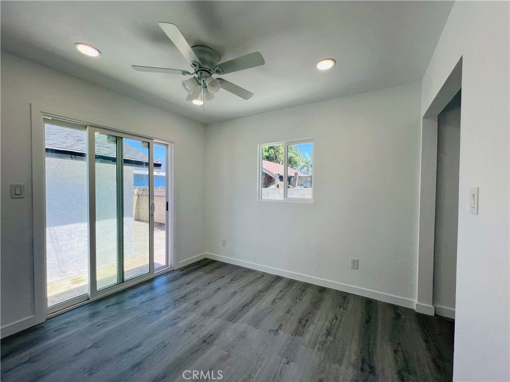 Image 14 of property listing at 10372 Mariposa, South Gate, CA 90280