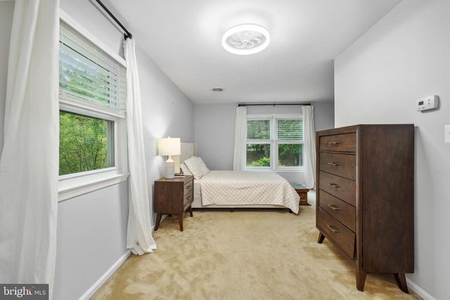 8170 SINCLAIR MILL RD, Manassas, VA 20112