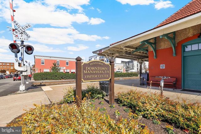 8170 SINCLAIR MILL RD, Manassas, VA 20112