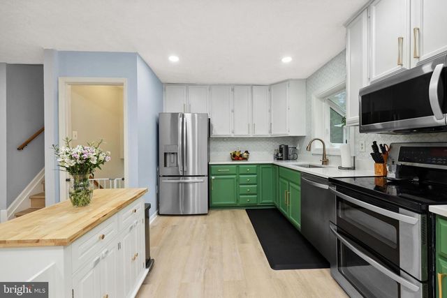 8170 SINCLAIR MILL RD, Manassas, VA 20112