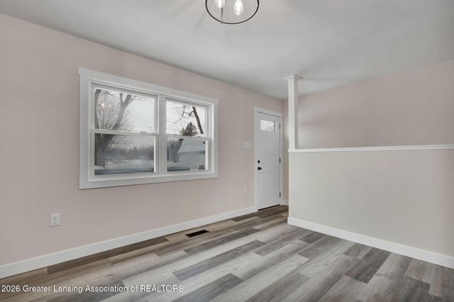 5641 Ashley Drive, Lansing, MI 48911