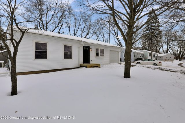 5641 Ashley Drive, Lansing, MI 48911