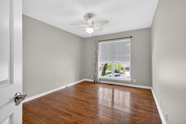 1705 S Bonham Ct, Old Hickory, TN 37138