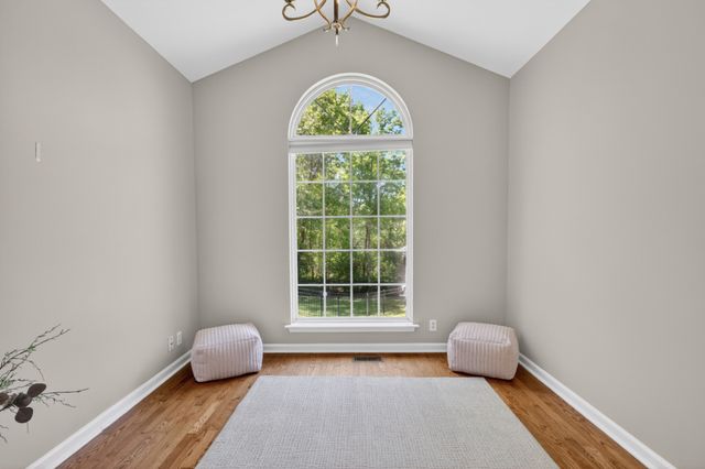 1705 S Bonham Ct, Old Hickory, TN 37138