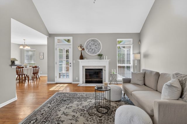 1705 S Bonham Ct, Old Hickory, TN 37138