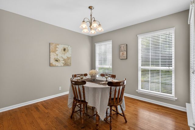 1705 S Bonham Ct, Old Hickory, TN 37138