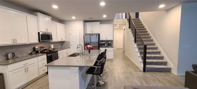 116 Limonite LN, Liberty Hill, TX 78642