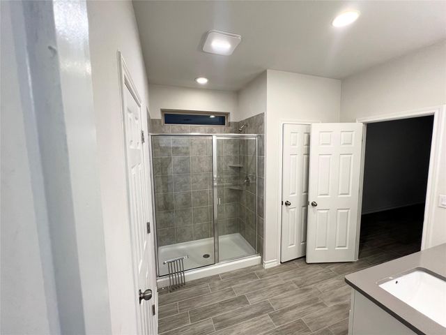 116 Limonite LN, Liberty Hill, TX 78642