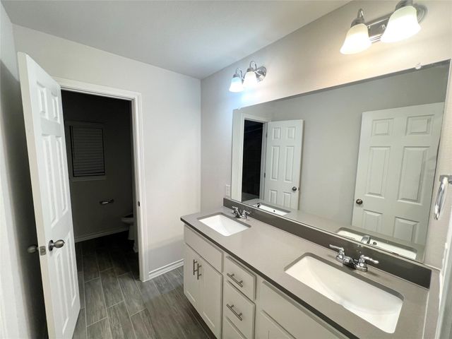 116 Limonite LN, Liberty Hill, TX 78642